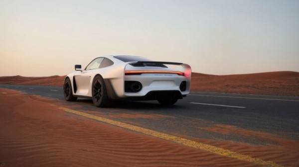 На Porsche 911 Turbo S за $583.000, да по барханам