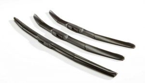 Подбор дворников для автомобиля: летняя и зимняя щетка стеклоочистителя