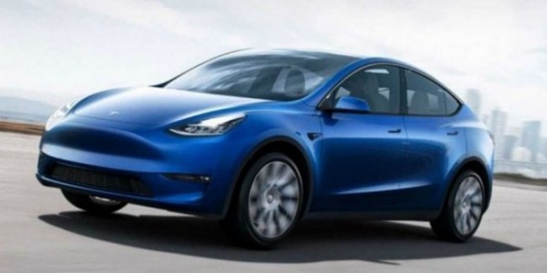 После очередного обновления, Tesla скажет водителю прощай