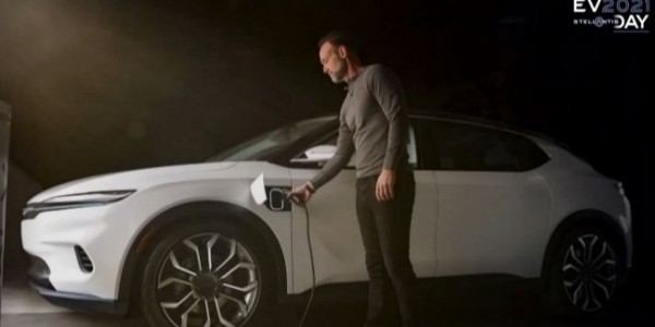 Забытый бренд Chrysler выпустил концепт электрического кроссовера