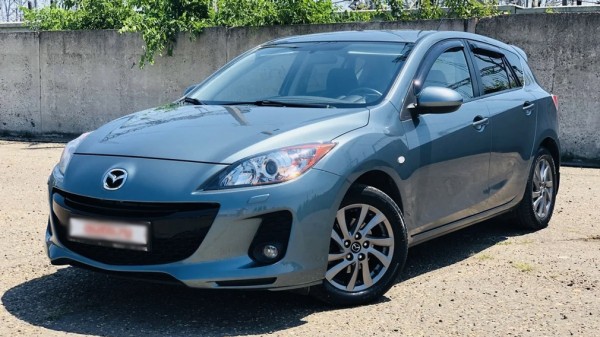 ТОП-5 недорогих иномарок с пробегом для девушек