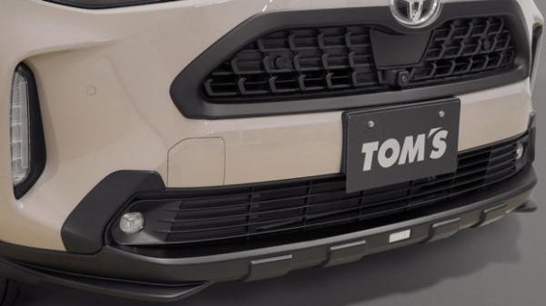 Для Toyota Yaris Cross выпущен новый обвес от TOMS