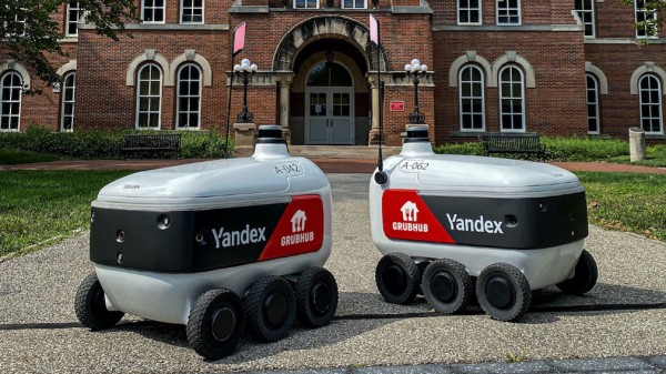 &laquo;Яндекс&raquo; и Grubhub запустили в кампусе университета штата Огайо доставку при помощи роботов
