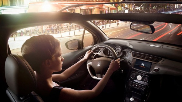 ТОП-5 недорогих иномарок с пробегом для девушек