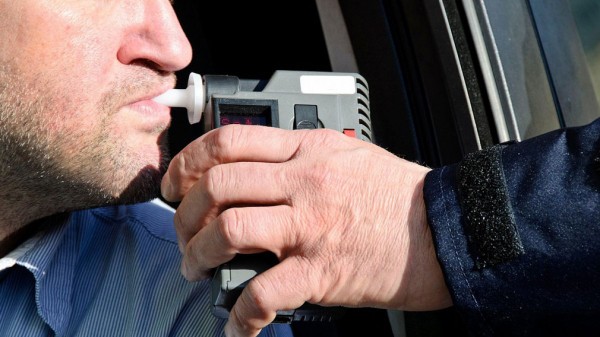 Названы нарушения, за которые инспекторы ГИБДД могут изъять авто