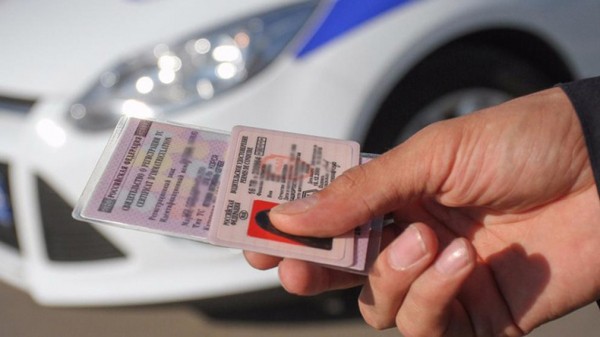 Названы нарушения, за которые инспекторы ГИБДД могут изъять авто