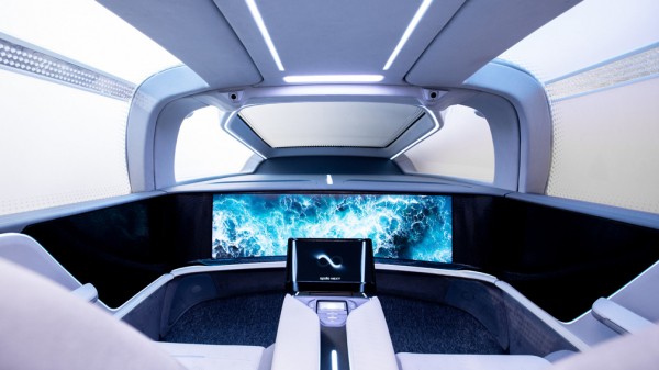 Китайская компания Baidu представила свой первый беспилотный авто Apollo