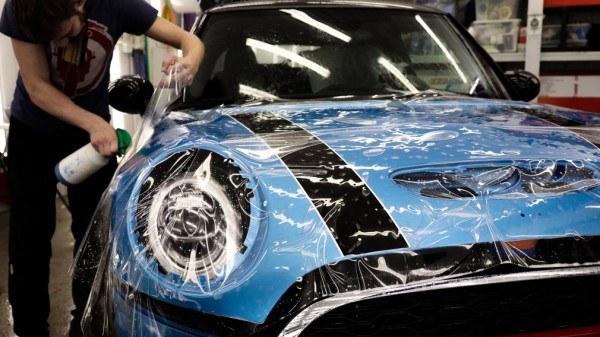 Способы защитить кузов автомобиля от сколов, царапин и коррозии