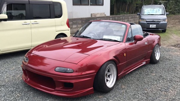 На продажу выставлена необычная Mazda MX-5 первого поколения за 1,2 млн иен
