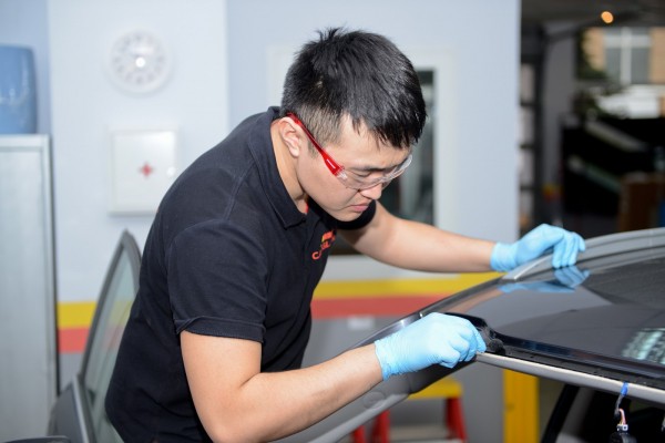 Краткий курс стекловедения: что нужно знать, если вы планируете менять стекло в машине