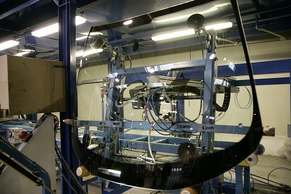 Краткий курс стекловедения: что нужно знать, если вы планируете менять стекло в машине