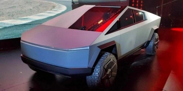 Tesla запатентовала лобовое стекло для пикапа Cybertruck