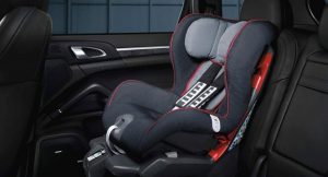 Установка детского кресла в автомобиле: правила и рекомендации
