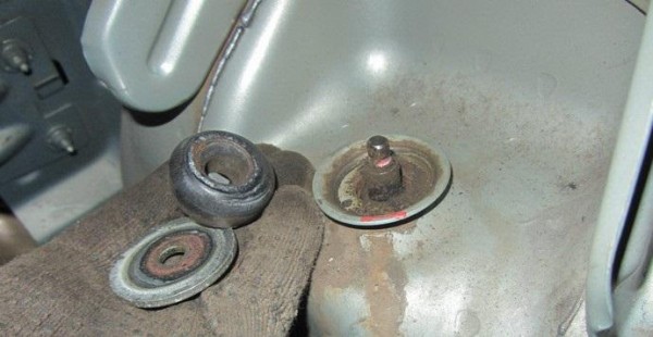 Выбор и установка распорки задних стоек