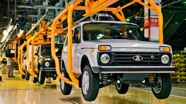 Названа средняя зарплата работников АвтоВАЗа