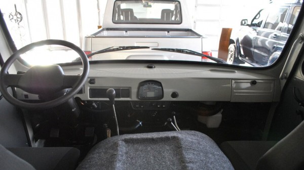 Журналист Yahoo News Japan включил российский УАЗ-452 в список уникальных кроссоверов