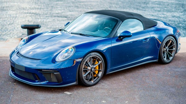 Компания Porsche строит завод по производству синтетического топлива