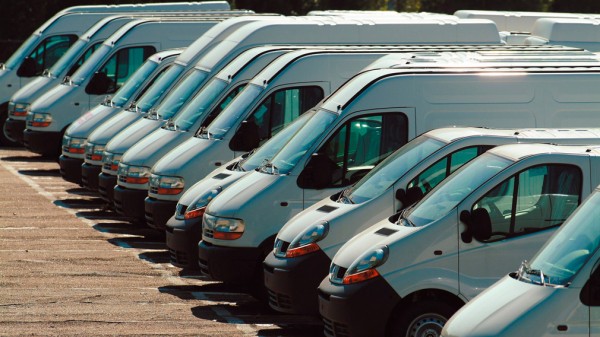 Стало известно, сколько транспортных средств находится во владении юрлиц