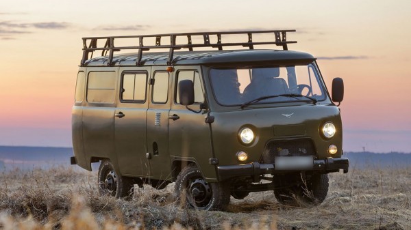 Журналист Yahoo News Japan включил российский УАЗ-452 в список уникальных кроссоверов