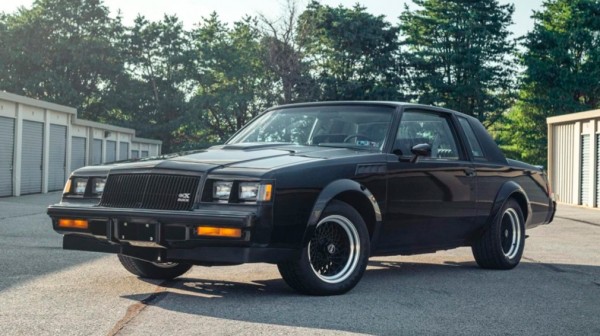 Невероятный Buick GNX 1987 года оценили в 8 миллионов рублей, и это не предел