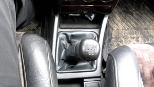 Коробка передач на ВАЗ 2107: конструктивные особенности и ремонт