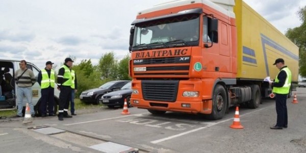 Новые штрафы для владельцев перегруженных фур