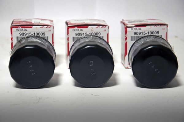 Отличается даже металл: сравниваем оригинальный и поддельный масляные фильтры