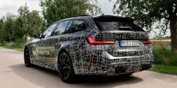 Первое фото 510-сильного универсала M3