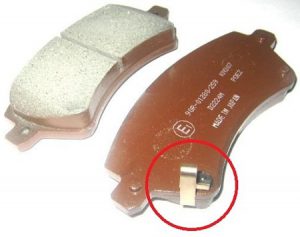 По какой причине скрипят тормоза при торможении на машине: что нужно знать