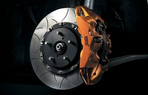 По какой причине скрипят тормоза при торможении на машине: что нужно знать