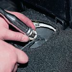 Замена чехла рычага КПП и ручки переключения передач: что нужно знать