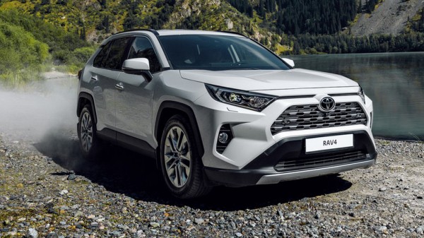 Эксперты рассказали, сколько стоят популярные кроссоверы в дилерских центрах