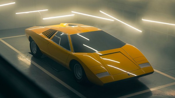 Компания Lamborghini представила отреставрированный Countach LP 500 1971 года