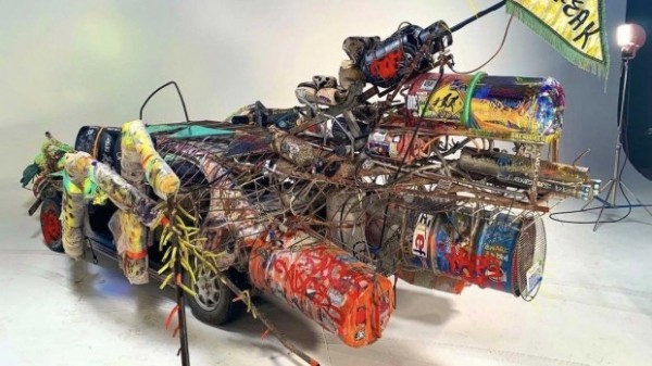 3 безумных машины пустили с молотка за кругленькую сумму