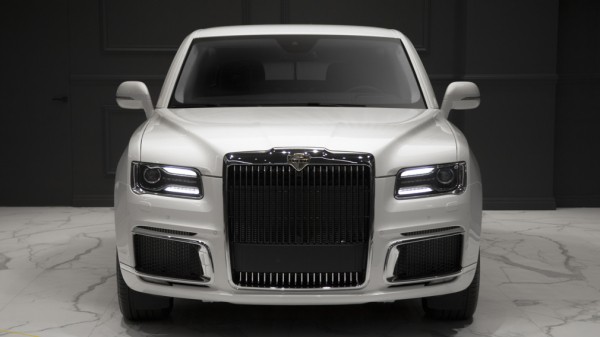 В Москве открылся новый автосалон Aurus на территории завода имени Лихачёва