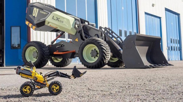 Компания Volvo превратила модель серии LEGO Technic в реальную машину