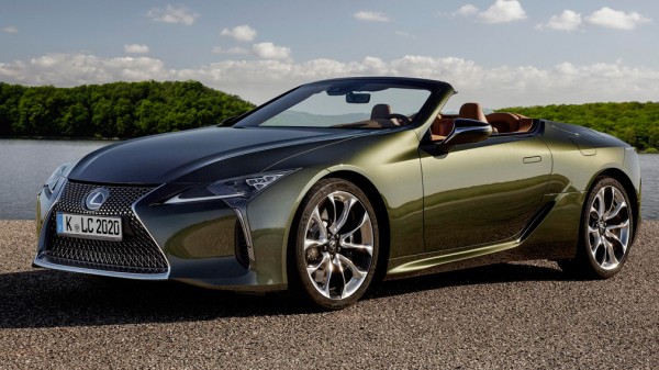Компания Lexus доработала LC 500 2022 модельного года