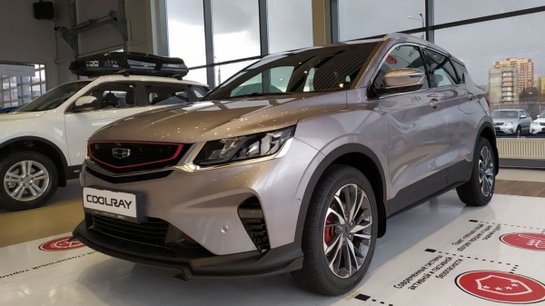 Автоэксперты рассказали, чем вызван бешеный спрос на китайские автомобили в России