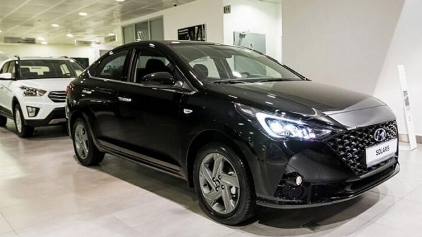 Названы 5 популярных моделей авто на рынке РФ и их реальная цена у дилеров