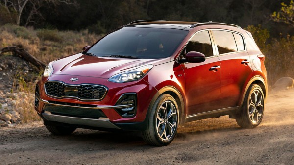 Эксперты рассказали, сколько стоят популярные кроссоверы в дилерских центрах