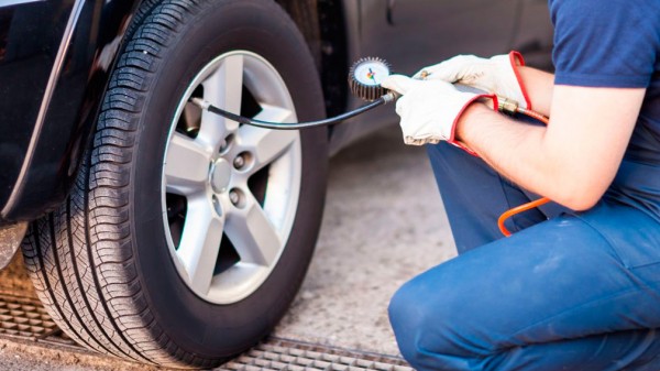 Стоит ли накачивать колеса автомобиля азотом