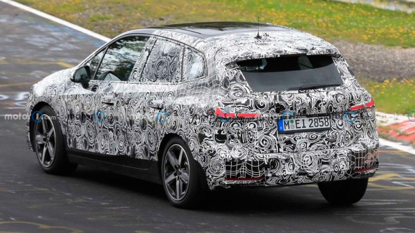 Рассекречена внешность нового компактвэна BMW