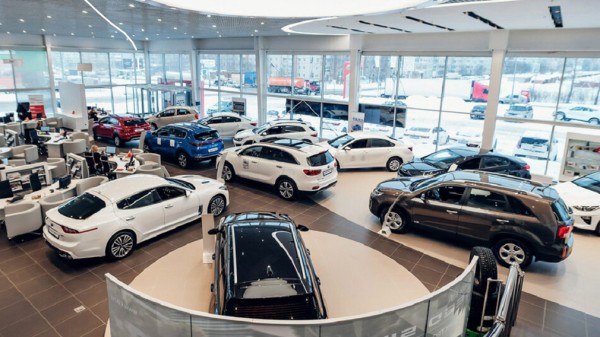 Эксперт Игорь Олейников: рекомендованных розничных цен на автомобили сейчас не существует