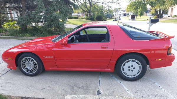 Mazda RX-7 1989 года выпуска продали на аукционе за рекордную сумму