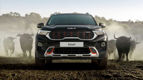 Компания Kia представила специальную серию кроссовера Sonet First Anniversary Edition для Индии