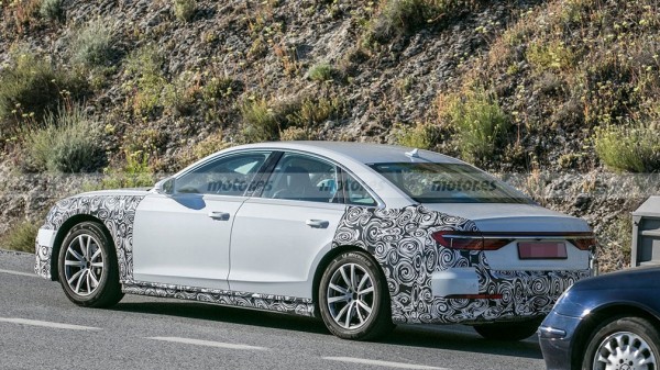 Рассекречена дата премьеры обновленного флагманского седана Audi A8