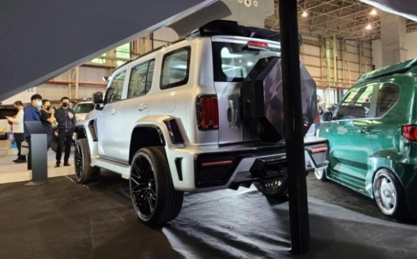 &laquo;Гелик&raquo; от Mansory отдыхает: Great Wall представил новую версию Tank 300 Mars City Edition