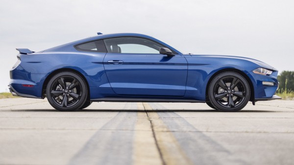 Компания Ford представила спорткар Mustang в специальной версии California Special