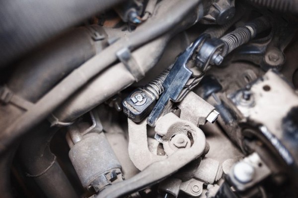 Что такое трос механической коробки передач: принцип работы и замена тросов МКПП