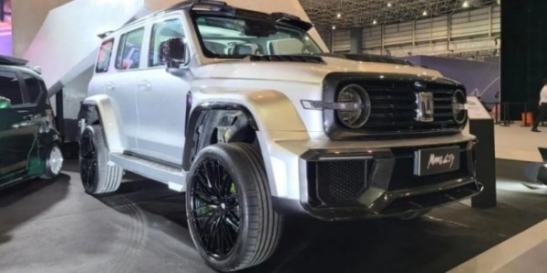 &laquo;Гелик&raquo; от Mansory отдыхает: Great Wall представил новую версию Tank 300 Mars City Edition